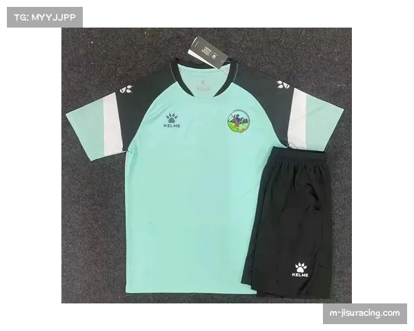 足球球衣个性化定制兴起 球迷更爱印制专属昵称彰显个性